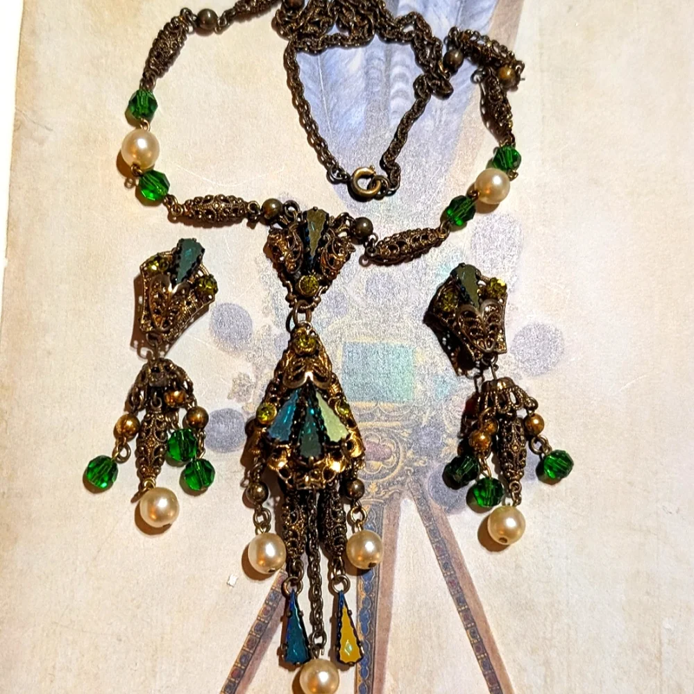 RARE Renaissance Revival W.Germany 1950s Filigree Demi Parure - Picture 6 of 8